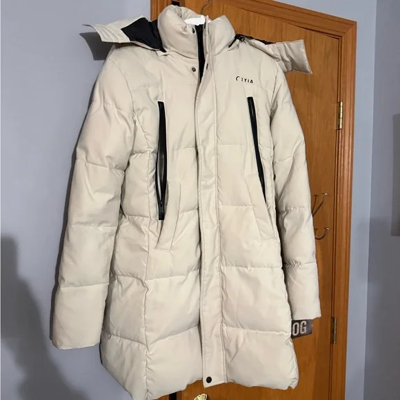 Zyia Ivory Vondelpark Jacket - Picture 1 of 4